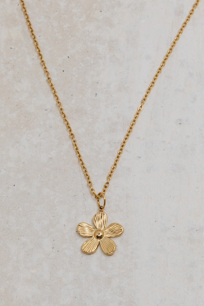 Daisy Necklace