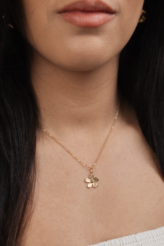 Daisy Necklace